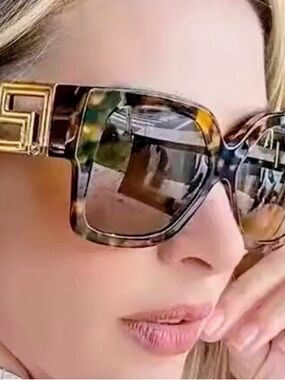 New Tortoiseshell,  Sunglasses with Gold Accents Estate sale Vintage, Gorgeous!